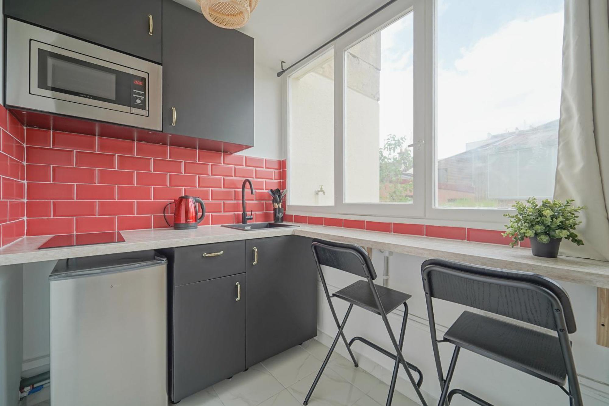 Апартаменты Complete 1Br With Balcony Only 5 Min. On Foot To Metro By Doorman Сент-Уан Экстерьер фото